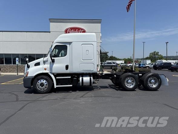 Freightliner CASCADIA 116 Tractores (camiões)