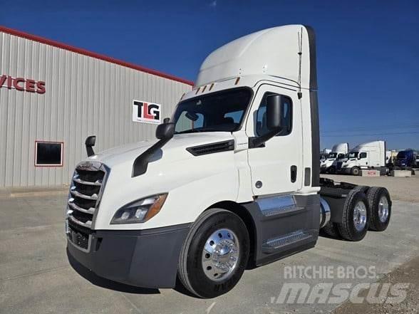Freightliner CASCADIA 126 Tractores (camiões)