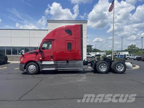 Freightliner CASCADIA 126 Tractores (camiões)