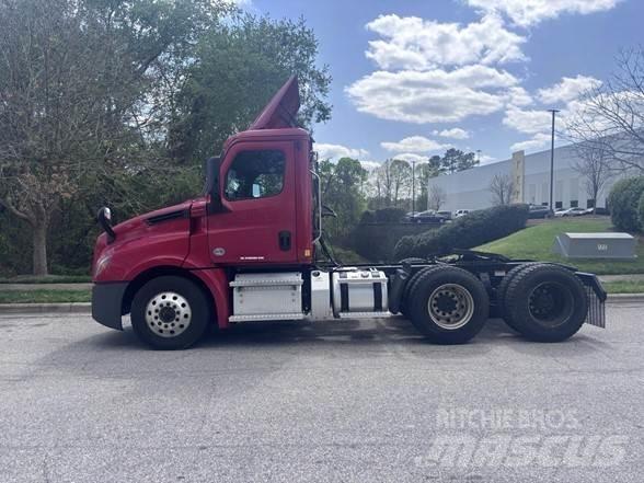 Freightliner CASCADIA 126 Tractores (camiões)