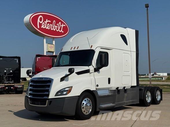 Freightliner CASCADIA 126 Tractores (camiões)