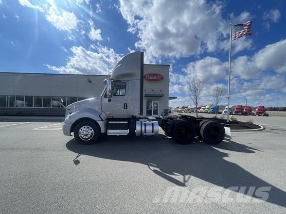 International PROSTAR Tractores (camiões)