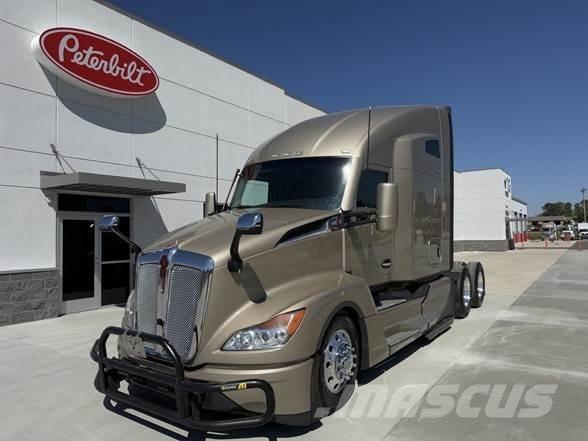 Kenworth T680 Tractores (camiões)