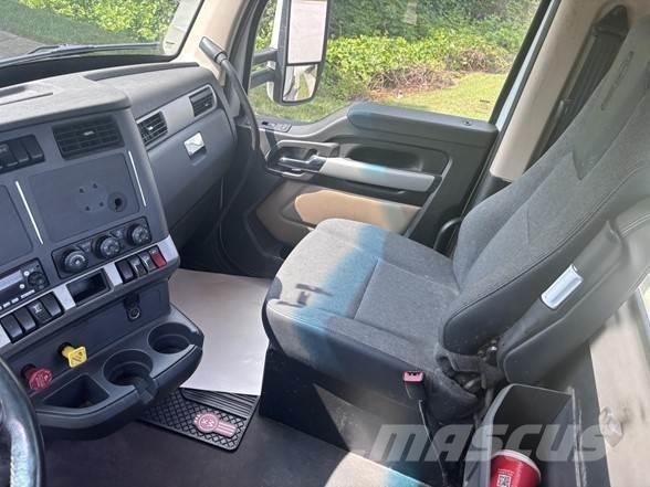 Kenworth T680 Tractores (camiões)