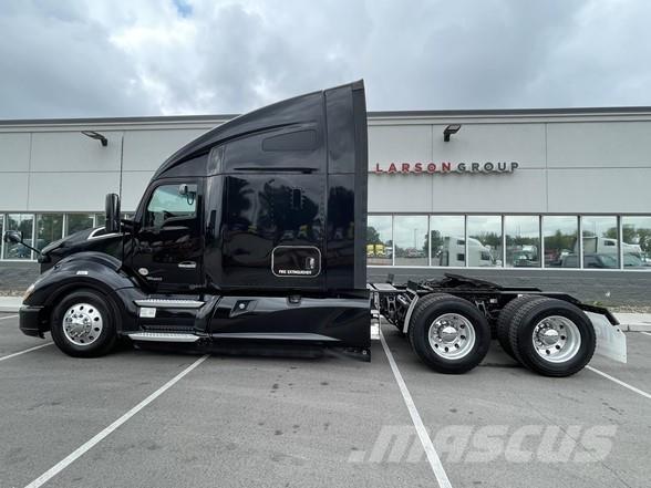 Kenworth T680 Tractores (camiões)