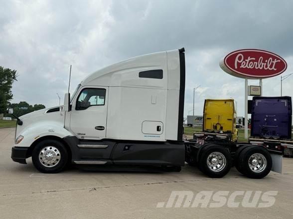 Kenworth T680 Tractores (camiões)