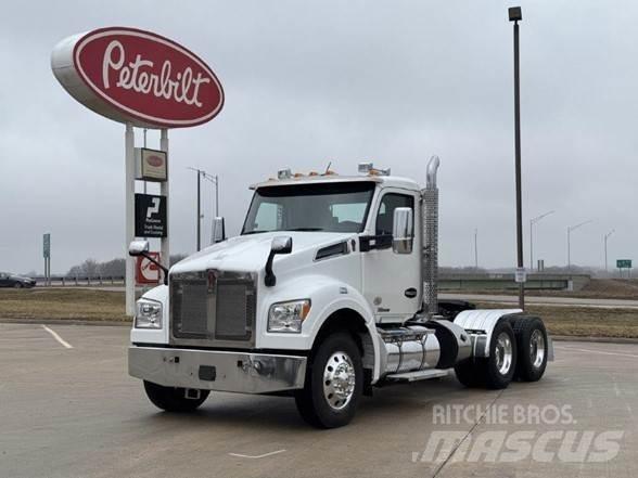 Kenworth T880 Tractores (camiões)