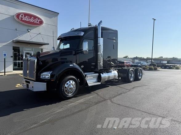 Kenworth T880 Tractores (camiões)