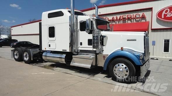 Kenworth W900L Tractores (camiões)