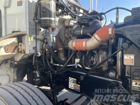 Peterbilt 337 Tractores (camiões)