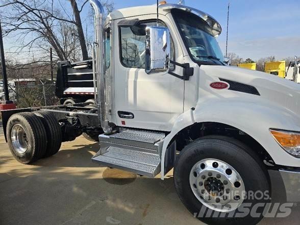 Peterbilt 536 Tractores (camiões)