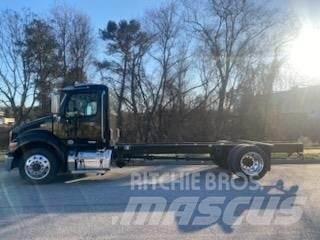 Peterbilt 536 Camiões de chassis e cabine
