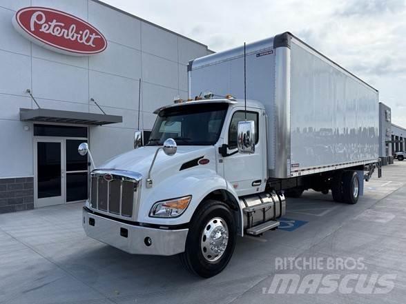 Peterbilt 536 Camiões de caixa fechada