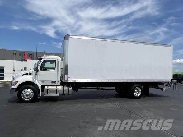 Peterbilt 536 Camiões de caixa fechada