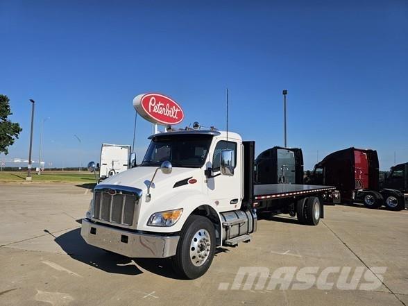 Peterbilt 536 Camiões estrado/caixa aberta