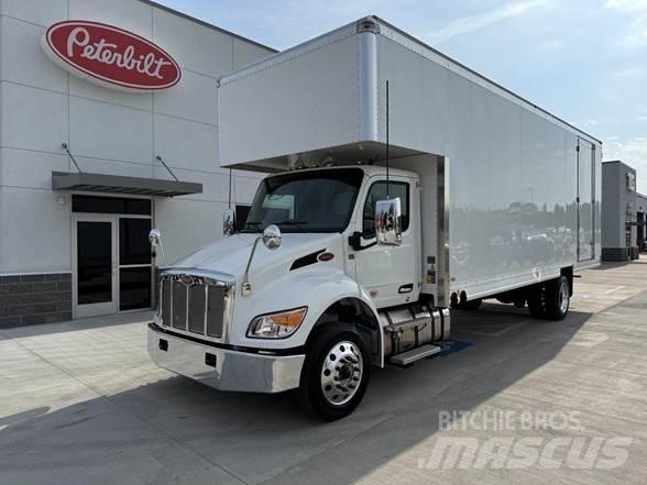 Peterbilt 536 Camiões de caixa fechada