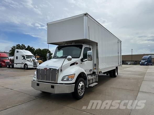 Peterbilt 536 Camiões de caixa fechada