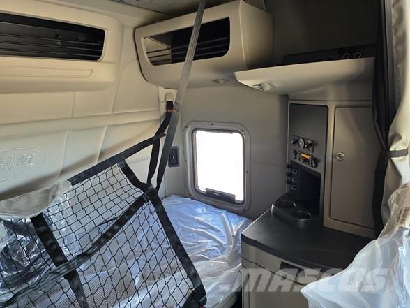 Peterbilt 567 Tractores (camiões)