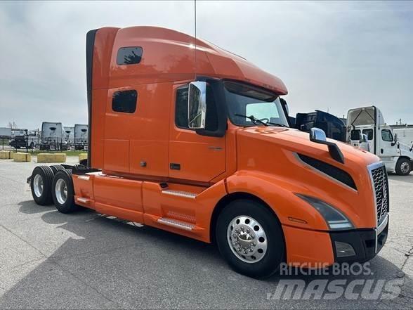 Volvo VNL42T760 Tractores (camiões)