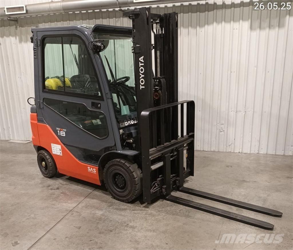 Toyota 02-8FGF18 Empilhadores a gás