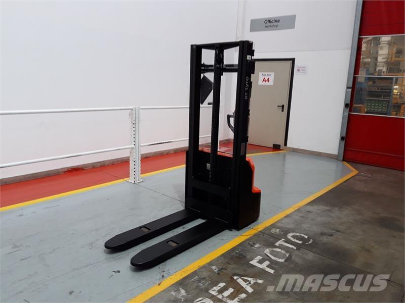 BT SHE100 Porta-paletes manuais