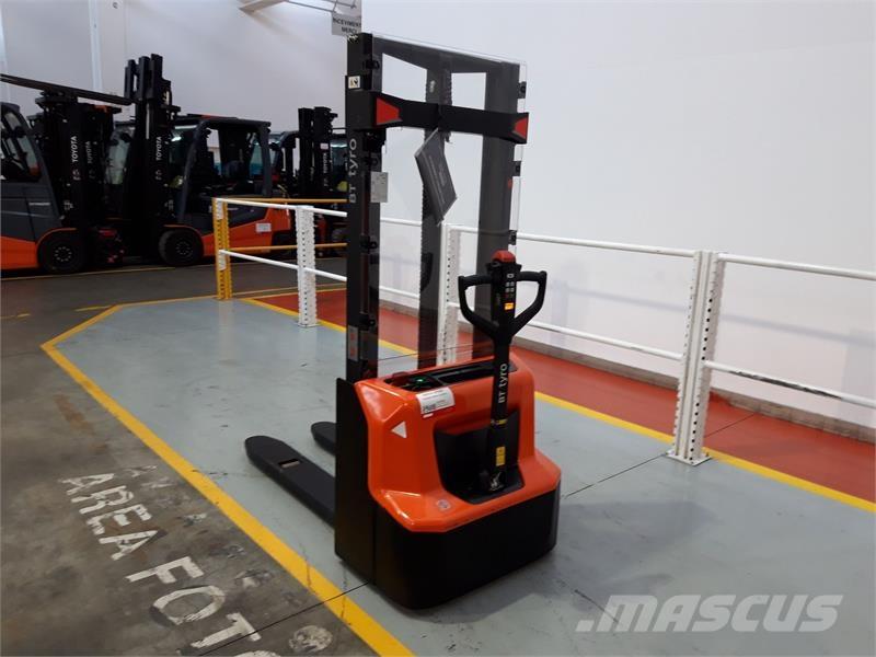 BT SHE100 Porta-paletes manuais