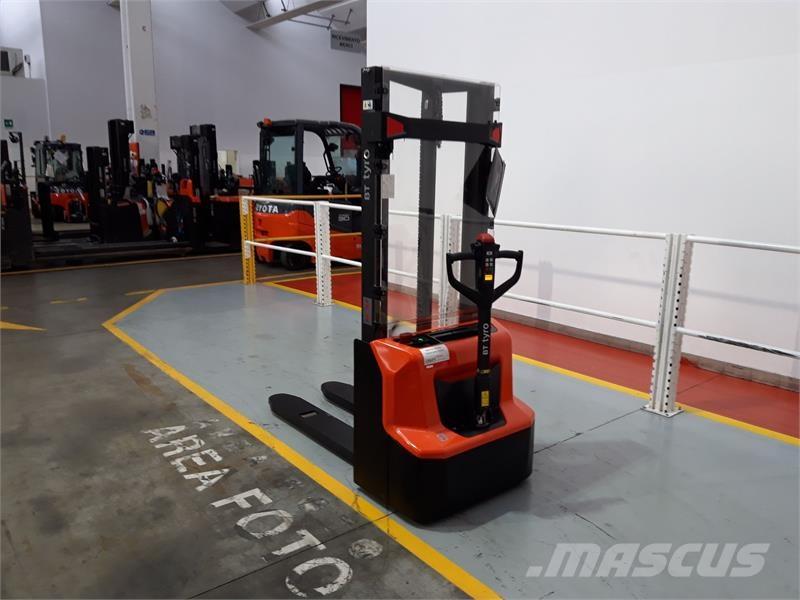 BT SHE100 Porta-paletes manuais