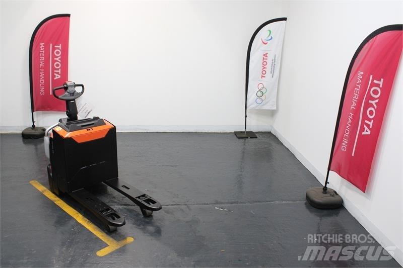 BT LPE200 Porta-paletes com plataforma