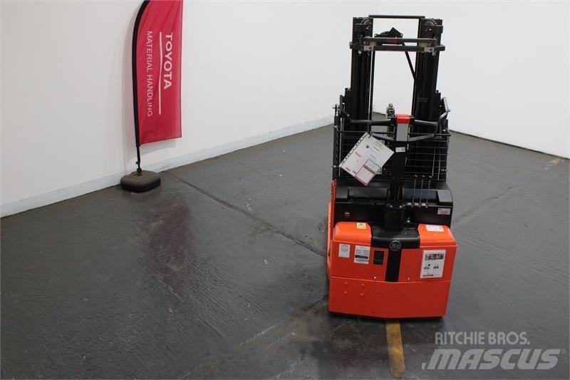 BT RWE120 Porta-paletes manuais