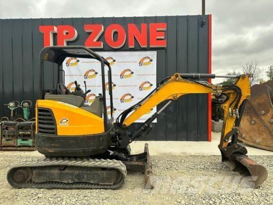 Bobcat E26 Canopy Mini Escavadoras <7t