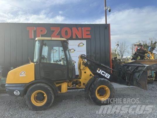 JCB 406 à 23500 € HT Pás carregadoras de rodas