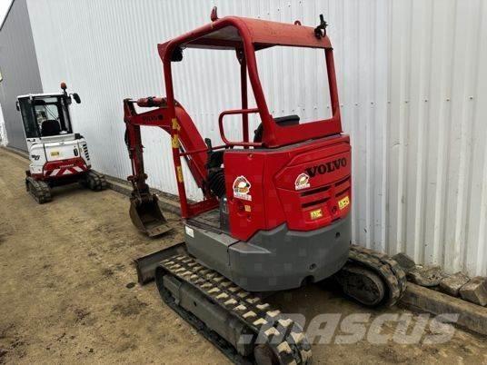 Volvo ECR25D Canopy Mini Escavadoras <7t
