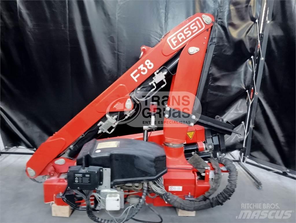Fassi F38AF Gruas carregadoras