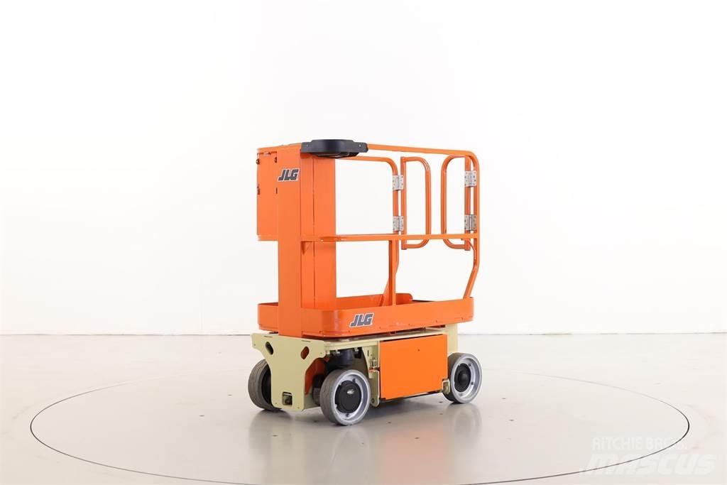 JLG 1230ES Plataformas de Mastro Vertical