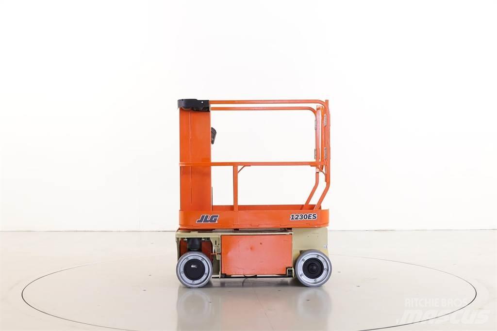 JLG 1230ES Plataformas de Mastro Vertical