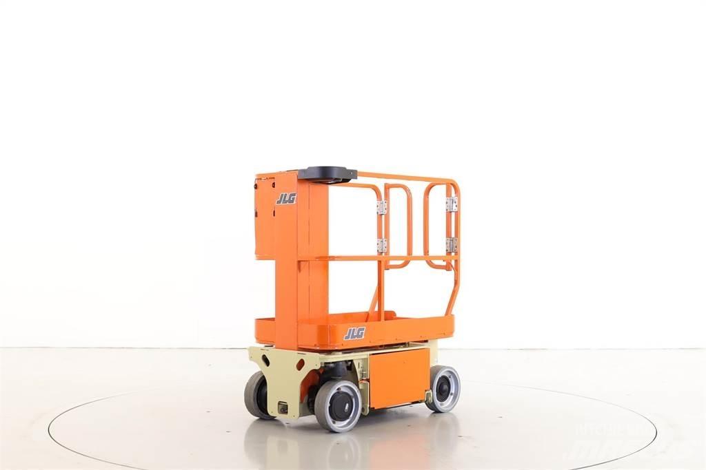 JLG 1230ES Plataformas de Mastro Vertical