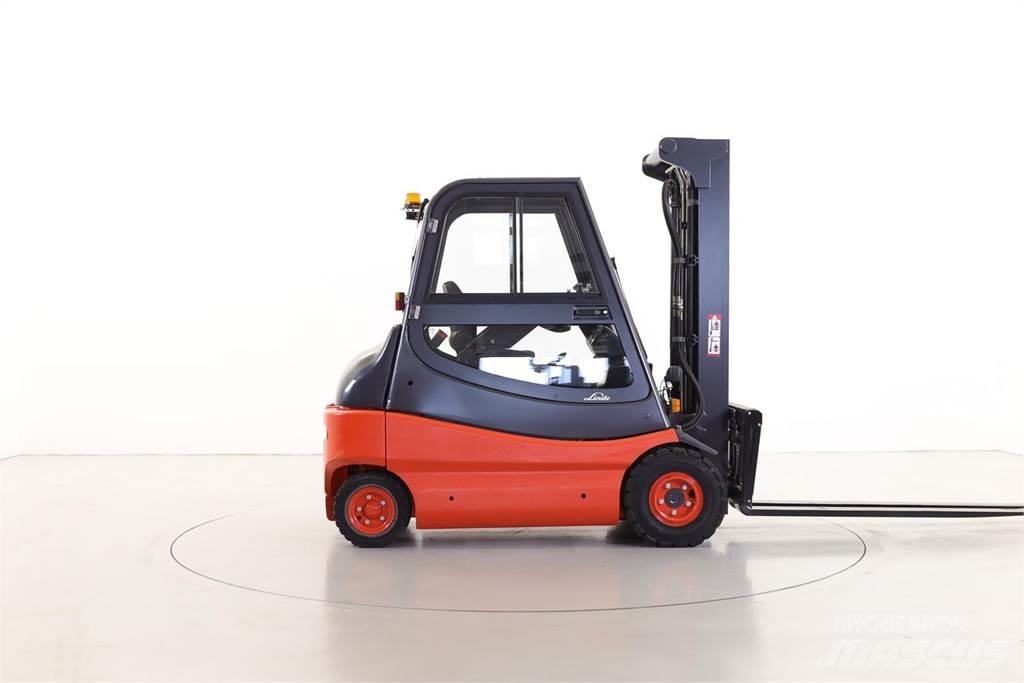 Linde E30-02/336 Empilhadores eléctricos