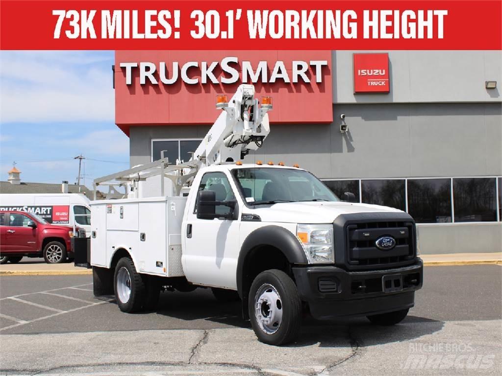 Ford F450 Plataformas aéreas montadas em camião