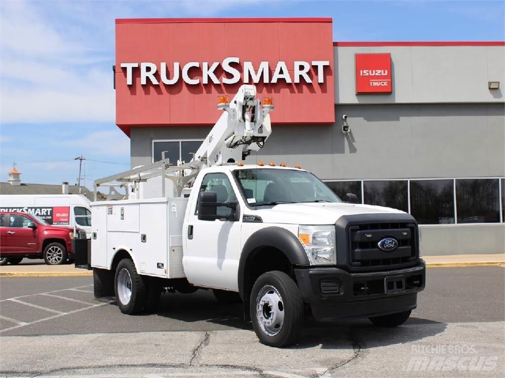 Ford F450 Plataformas aéreas montadas em camião
