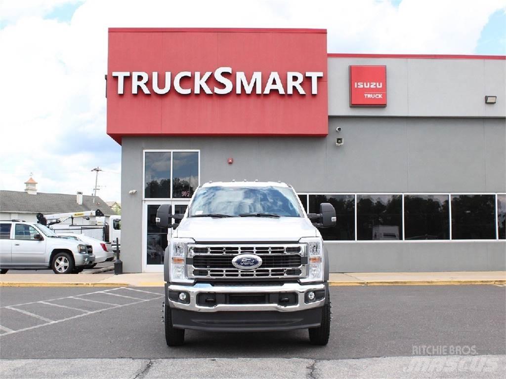 Ford F550 Camiões de chassis e cabine