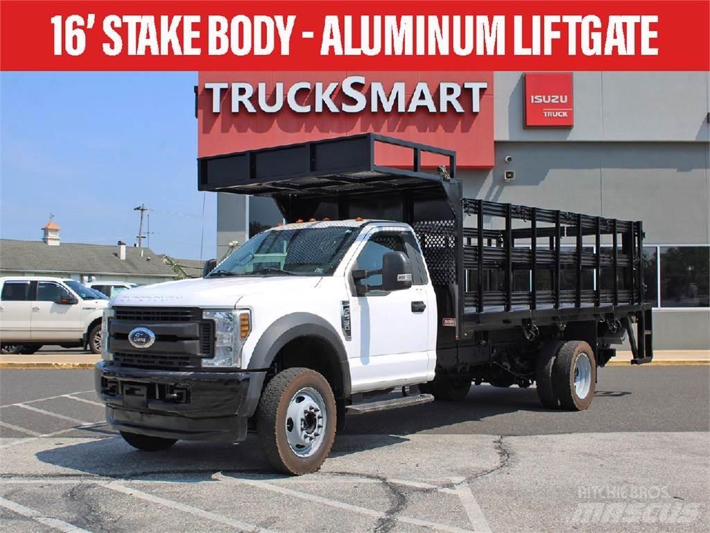 Ford F550 Camiões estrado/caixa aberta