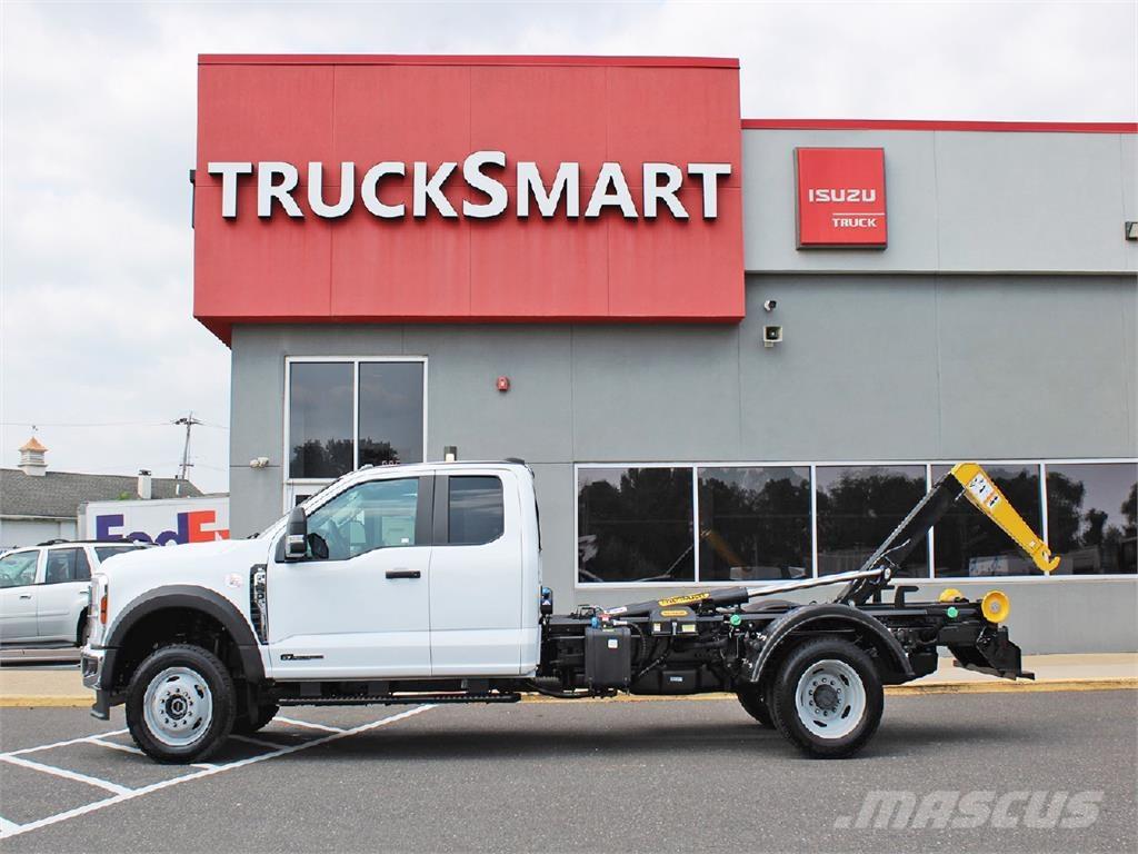 Ford F550 Camiões basculantes