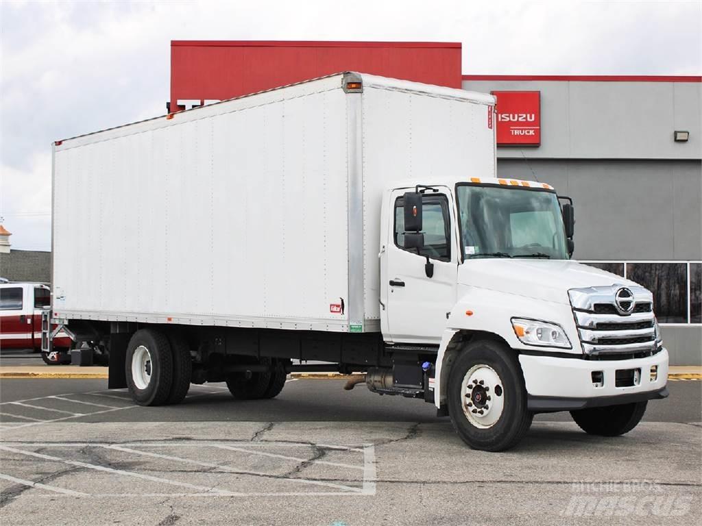 Hino L6 Camiões de caixa fechada