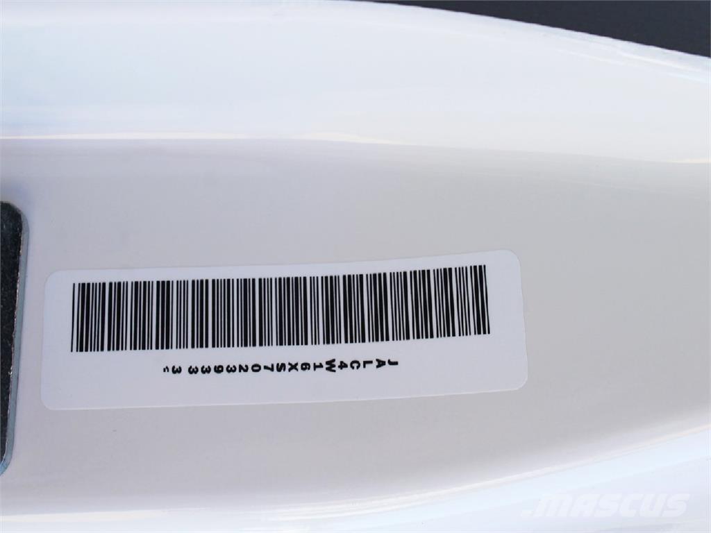 Isuzu NPR-HD Camiões de caixa fechada