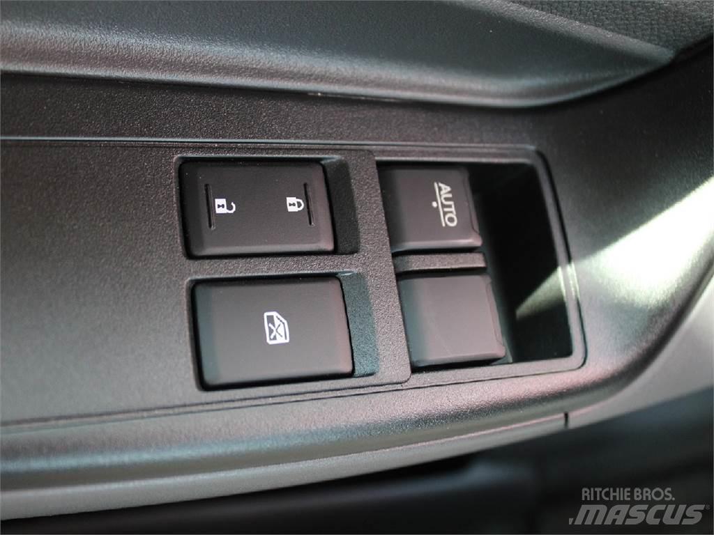 Isuzu NRR Camiões de caixa fechada