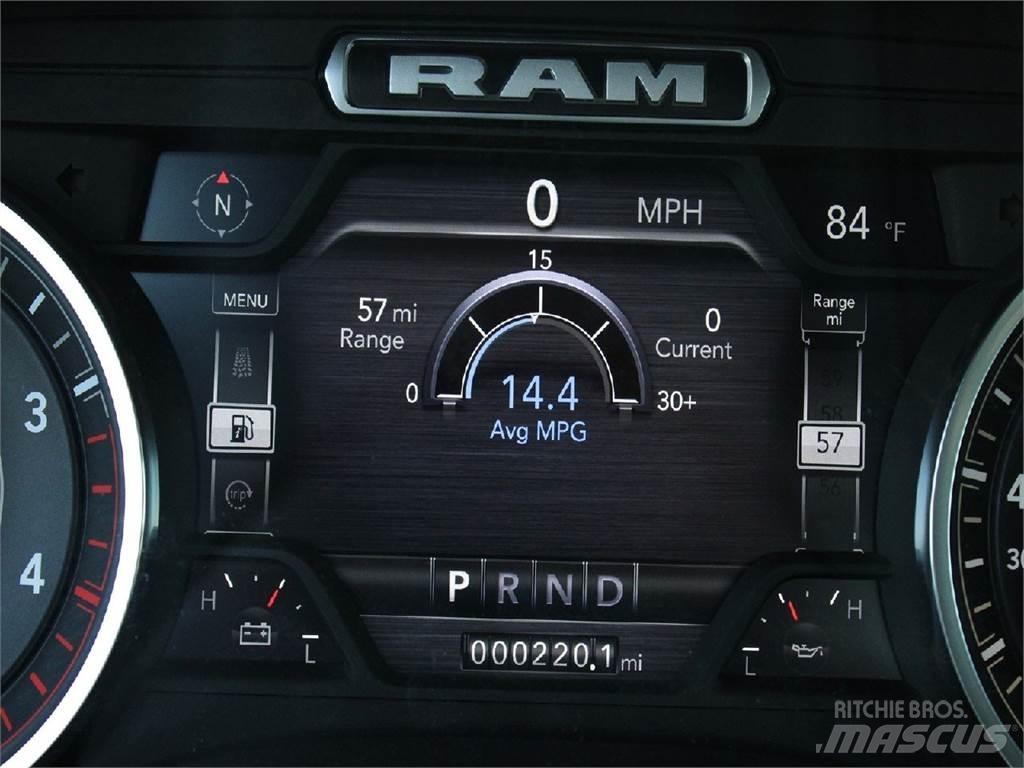 RAM 5500 Camiões estrado/caixa aberta