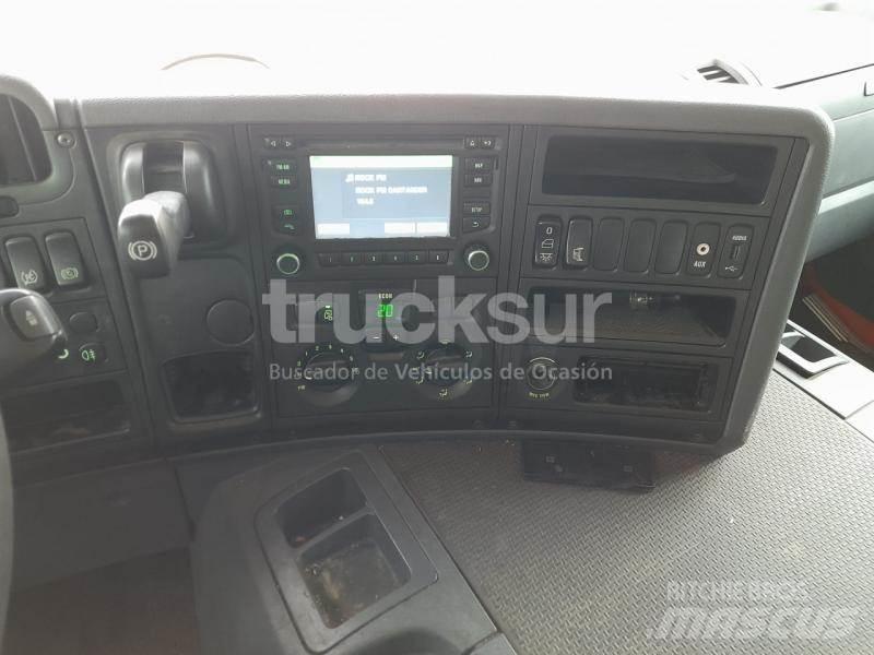 Scania P280 Camiões de caixa fechada