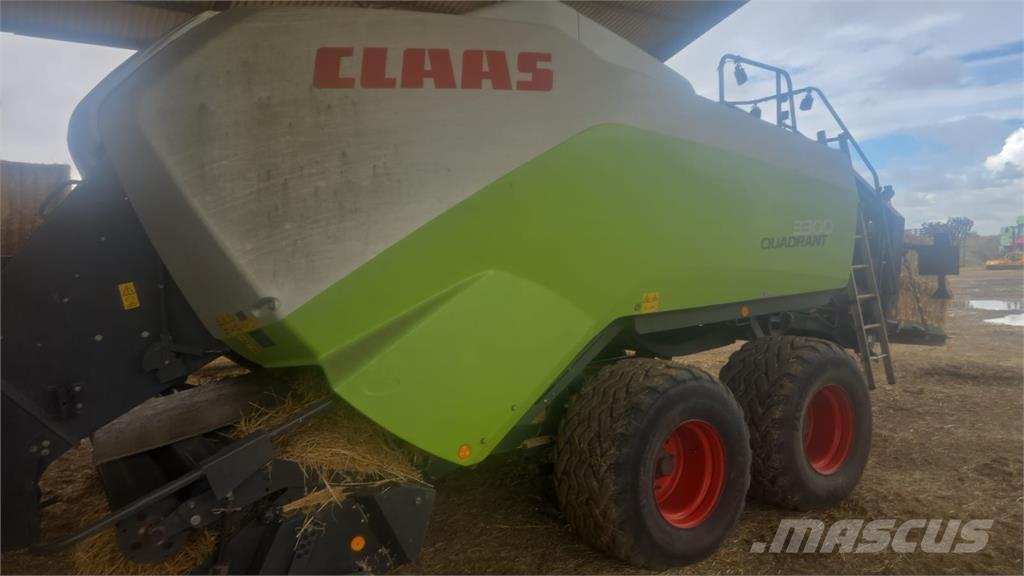 CLAAS 3300 Enfardadeira de fardos quadrados