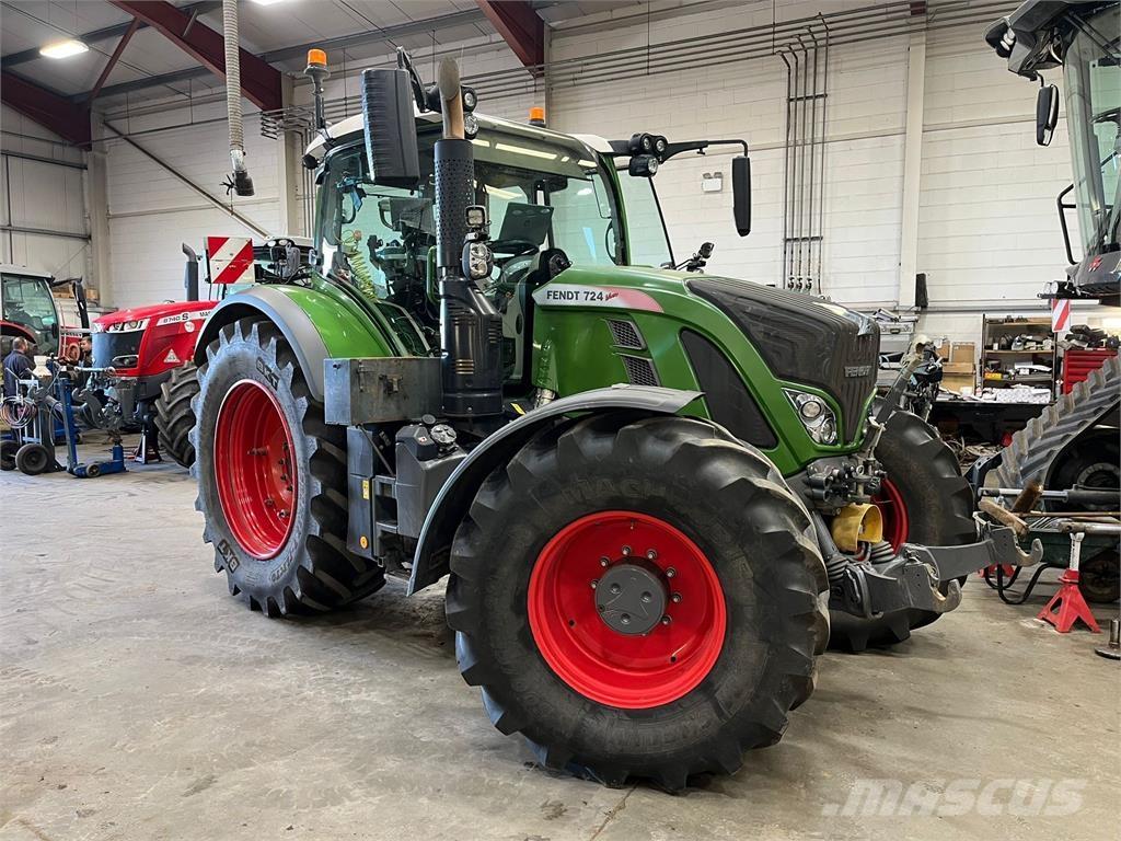 Fendt 724 VARIO S4 Tratores Agrícolas usados