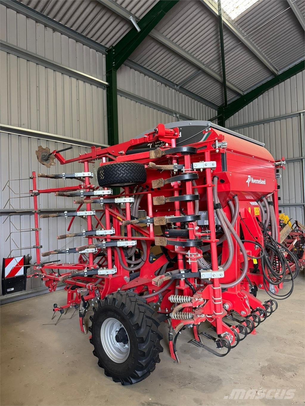 Kverneland 4.8M Agricultura - Outros
